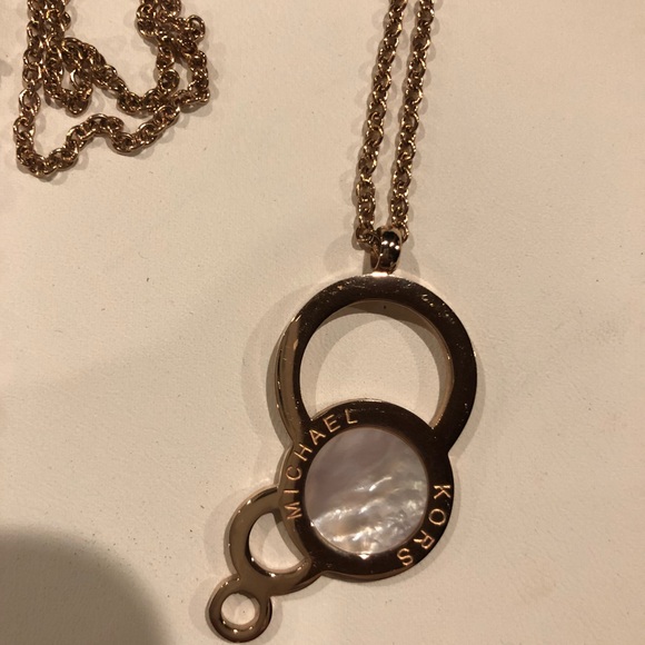 MICHAEL KORS MOTHER OF PEARL/ROSE GOLD NECKLACE - Picture 1 of 3